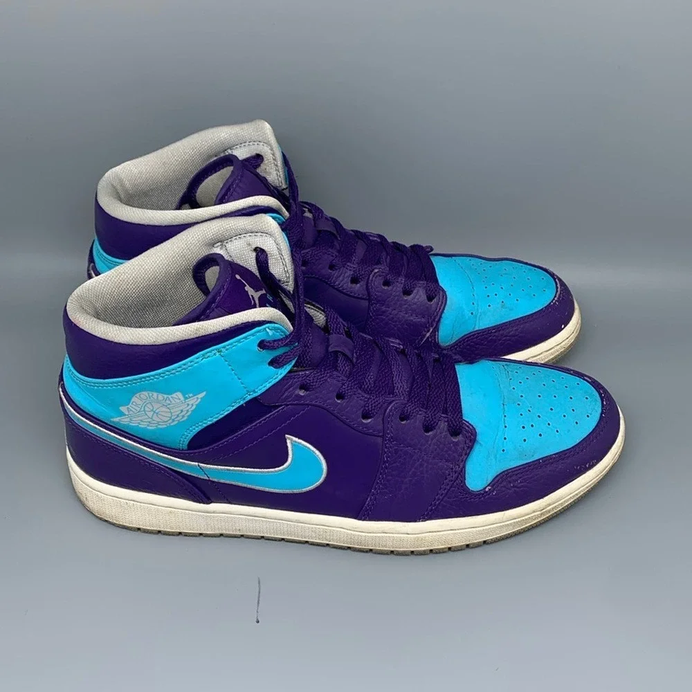 Jordan 1 Mid Hornets Purple Blue Basketball Shoes 554724-507 Men's Sz 11.5